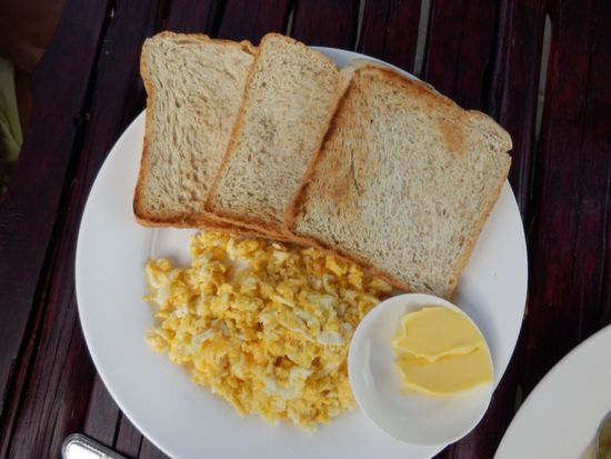 Rührei mit Vollkorntoast für Bibo