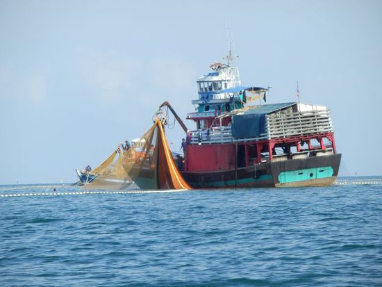 noch ein großes Fischerboot