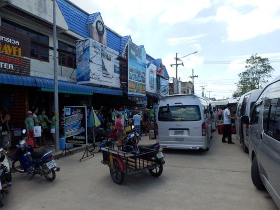 voll was los an der Travel Bude