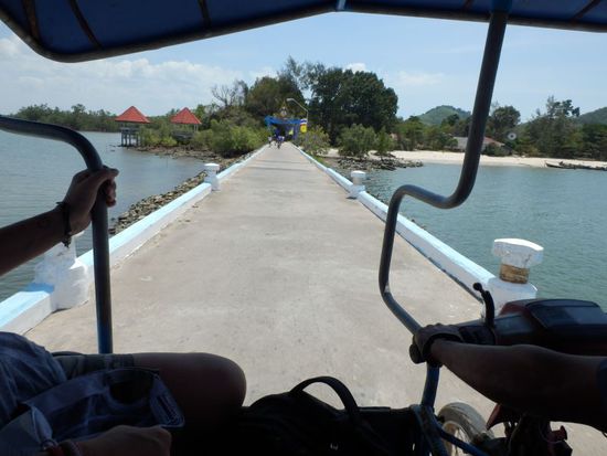 Blick aus dem Mopedtaxi nach vorne