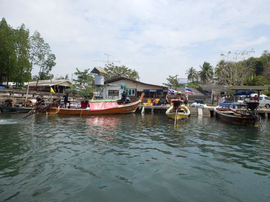 hier noch mal der Hafen von der Wasserseite aus