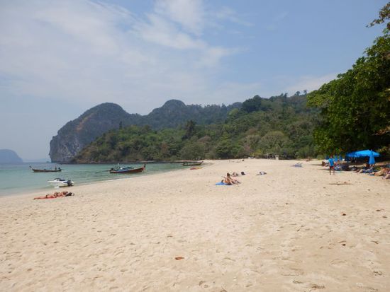 der Strand zur Rechten