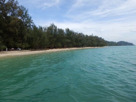 ....mit herrlichem langen Sandstrand