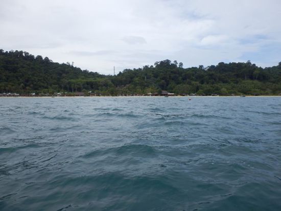 der Strand am Koh Hai Fantasy Resort vom Meer aus