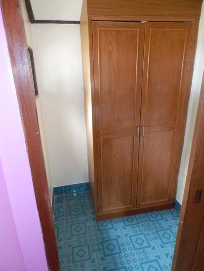 ...angeschlossenem Ankleidebereich....