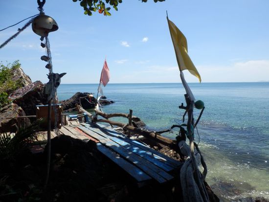 die Aussicht aus der Rock Bar auf das Meer