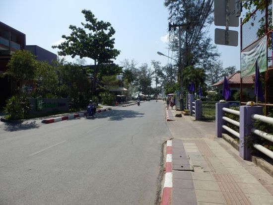 ca. 15.00 Uhr Patong Richtung Strand