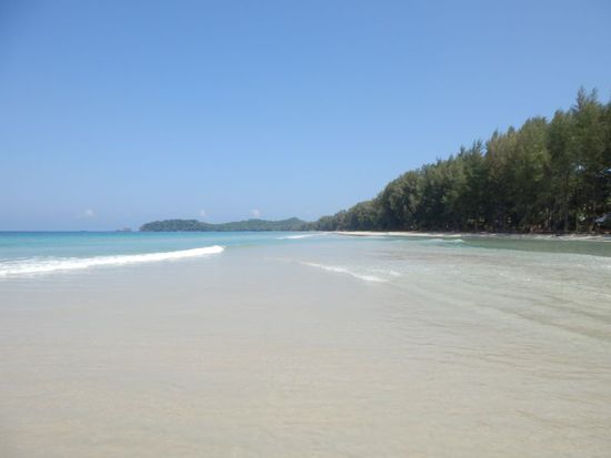 hier sind wir gestern noch mit dem Moped gefahren worden