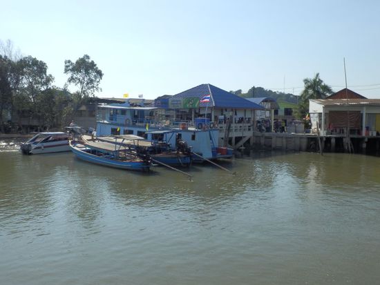 der Hafen von Ranong