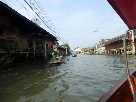 ...irgendwann wird abgebogen.....