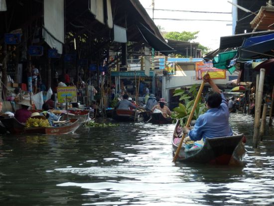 ...und mittendrin sind wir