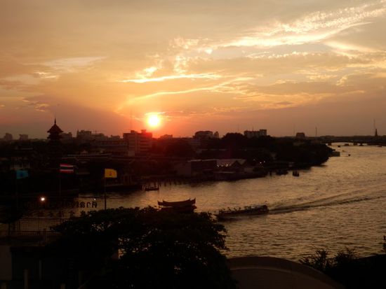 Sonnenuntergang über Bangkok