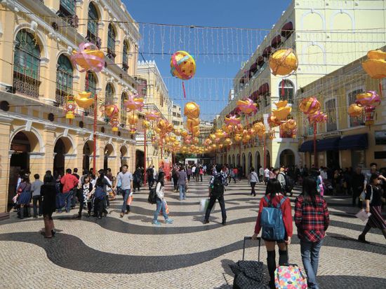 auch noch Altstadt...festlich geschmückt für das chinesische Neujahrsfest.