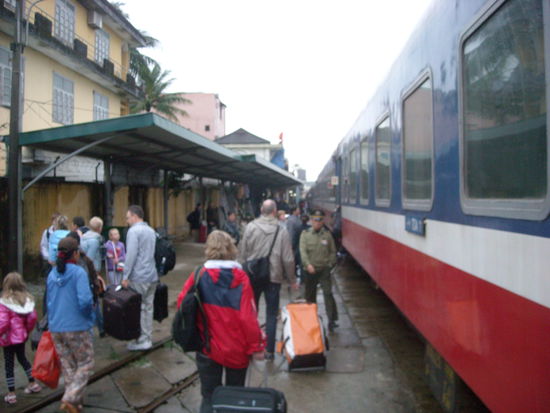 ...Hue Main Station....