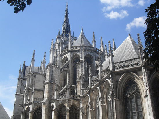 Und abermals ein gewaltiges Bauwerk 