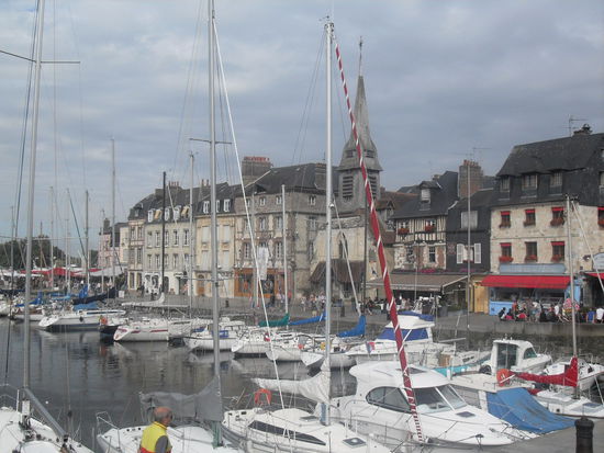 Die andere Seite des Hafenbeckens - auch sehenswert 