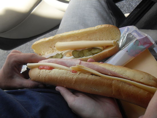 Sehr lecker und riesengroß! Und endlich mal nicht wirklich stopfendes Fast Food 
