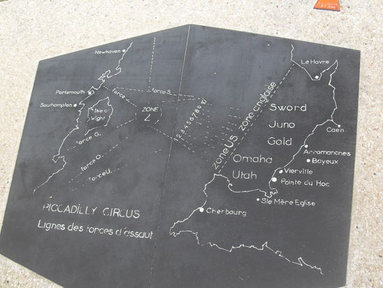 Monumente wie dieses gibt es an den Landungsküsten zuhauf