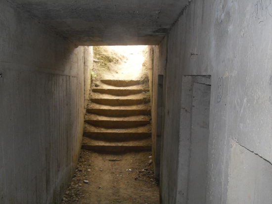 ... unheimlich, sich an solch einem Ort aufzuhalten