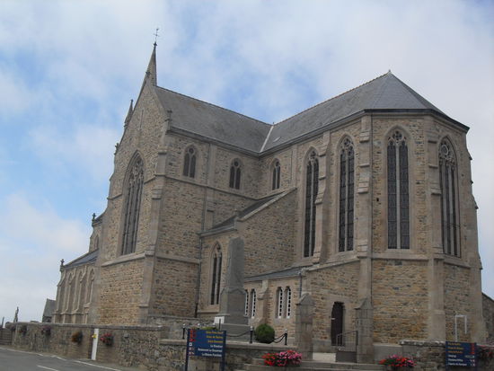 ... ebenso viele Kirchen.