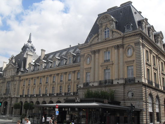 Das imposante Centre du Commerce