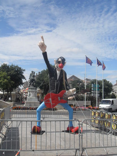 Auch Elvis war am Start  - Werbung für ein in wenigen Tagen stattfindendes Rockfestival.