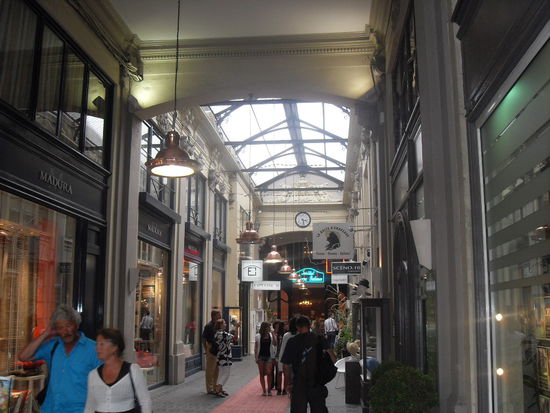 Eine der zahlreichen Einkaufspassagen 