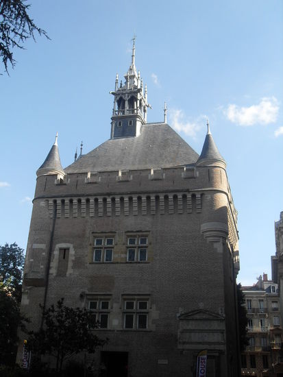 Auch das Office de Tourisme befand sich in einem sehenswertem Gebäude.