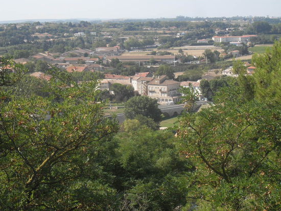 ...und über die Orte. (hier sieht man die erwähnte Brücke  )