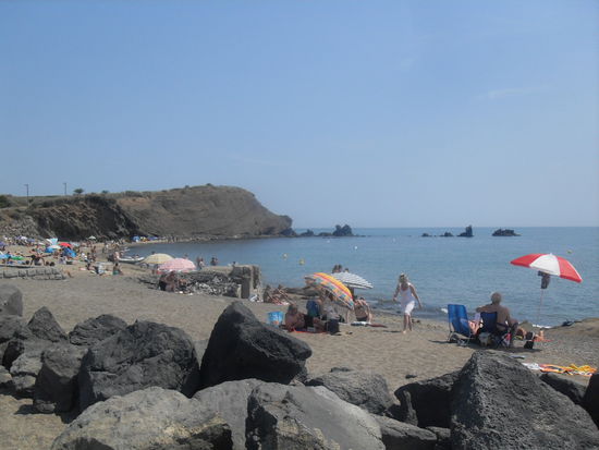 An diesem Strand blieben wir den Mittag und Großteil des Nachmittages über.