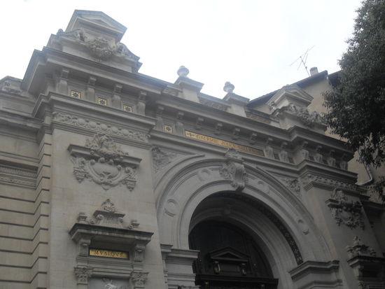 ... der Galerie Julles Salles ...