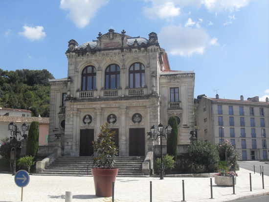 ... das Städtchen Orange, hier das Theater.