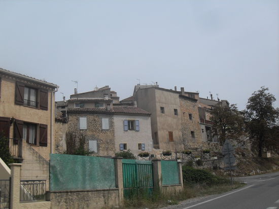 Manche Dörfer waren mal wieder wie leergefegt.