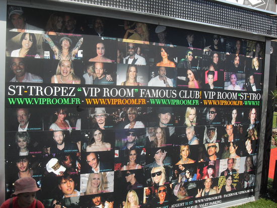 Da kann man mal sehen, wer schon alles da war...
Der Name von George Clooney wurde übrigens falsch geschrieben.  Upps!