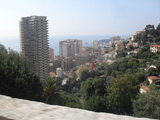 Noch ein letzter Blick auf den Stadtrand von Monaco ...