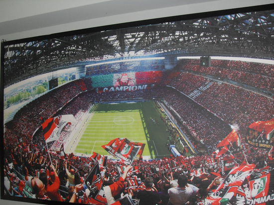 So siehts also bei einem Spiel aus - dieses Foto hängt in einer der Logen!