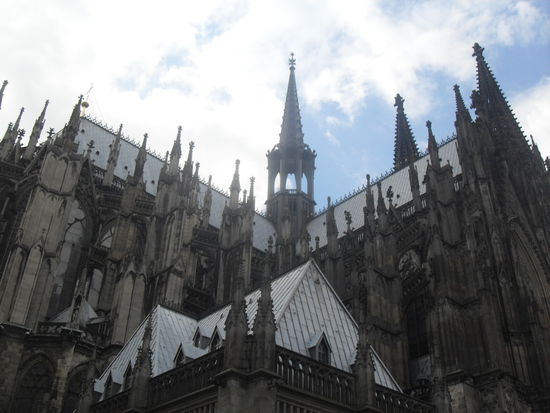 Der Kölner Dom ...