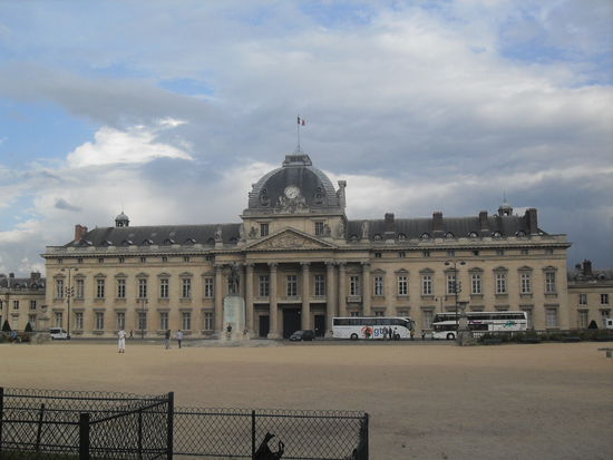 Ecole Militaire