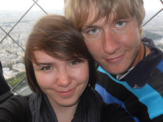 Wir beide glücklich auf dem Eiffelturm ...