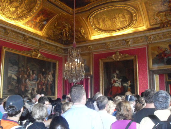 Ein bisschen störend: Es war extrem voll in den Räumen.