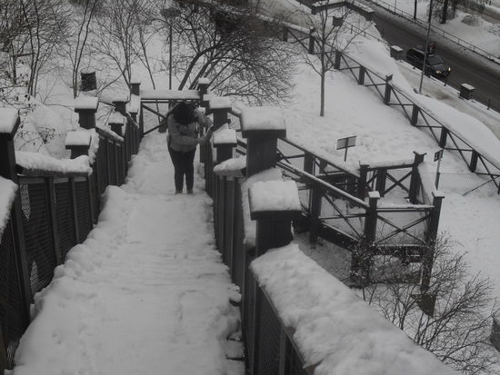 ... ganz einfach war. Im Gegensatz zu den Straßen war hier nämlich gar nichts geräumt!