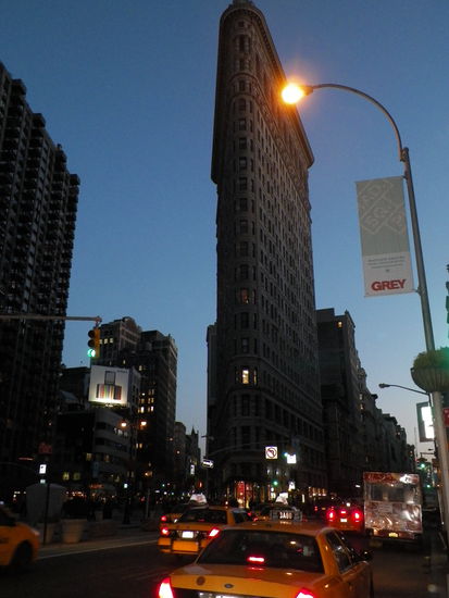 Doros Lieblingsgebäude in NYC, das Flatiron Building ;D