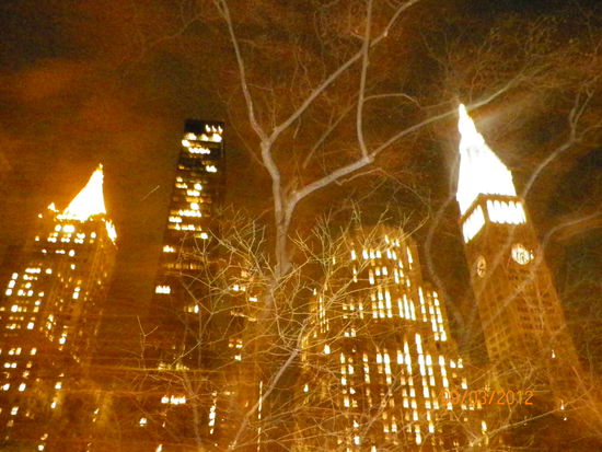 Mehr Bilder können wir euch leider nicht bieten, weil wir zwei Künstler einfach mal alles verwackelt haben 