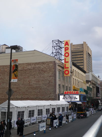 Im Apollo-Theater spielte am Abend noch Bruce Springsteen mit Band - ´ne ganz kleine Nummer also ;D