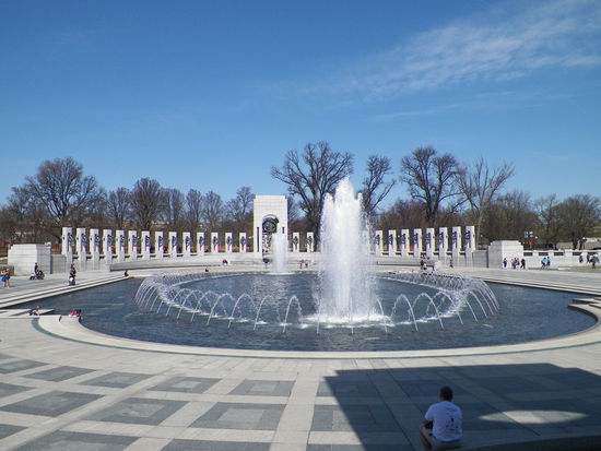 Das Memorial zum Zweiten Weltkrieg gefiel uns von der Gestaltung her wirklich gut ...