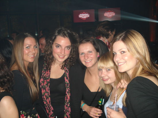 UNSERE Mädels!!!
Julie links, Janina rechts...