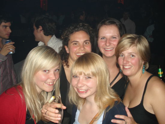 Mit Hanna, Jenny und Johanna bei After Office