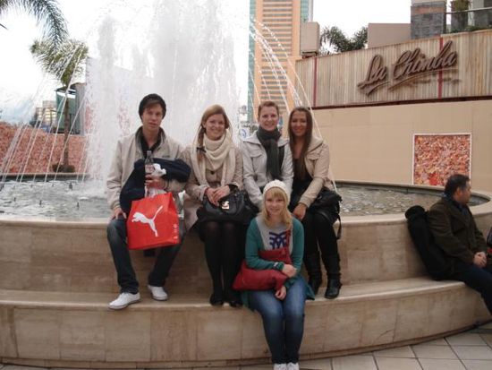 ...mit Diego (der Schwitzer, auch wenn's nich so klingt ) und Janina im Parque Aurauco (die größte Mall Südamerikas)