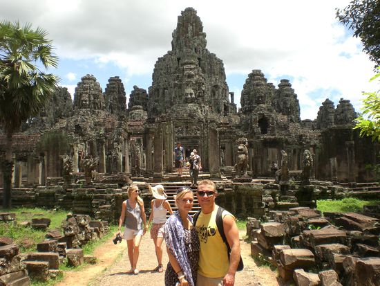 Angkor Thom. Die ueber 200 lachenden Gesichter sind ueberwaeltigend.