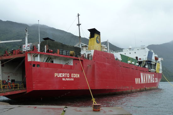 Puerto Montt - Mit diesem Schiff machten wir die Reise zum San Rafael Gletscher